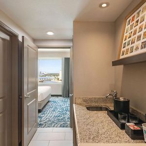 King Suite Water View Non-Smoking